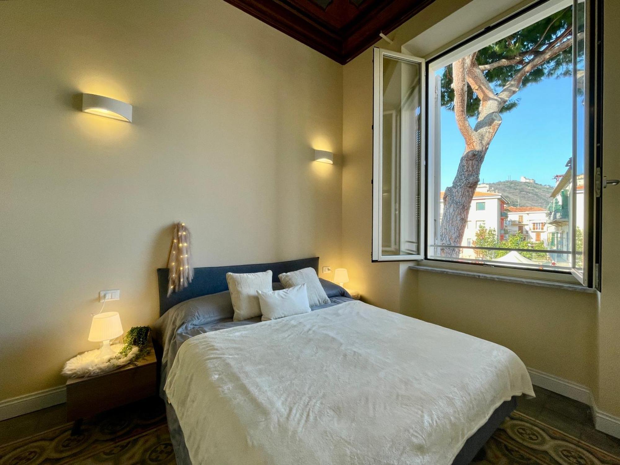 Villa Migliorini Lusso & Comfort In Finalborgo. フィナーレ・リーグレ エクステリア 写真