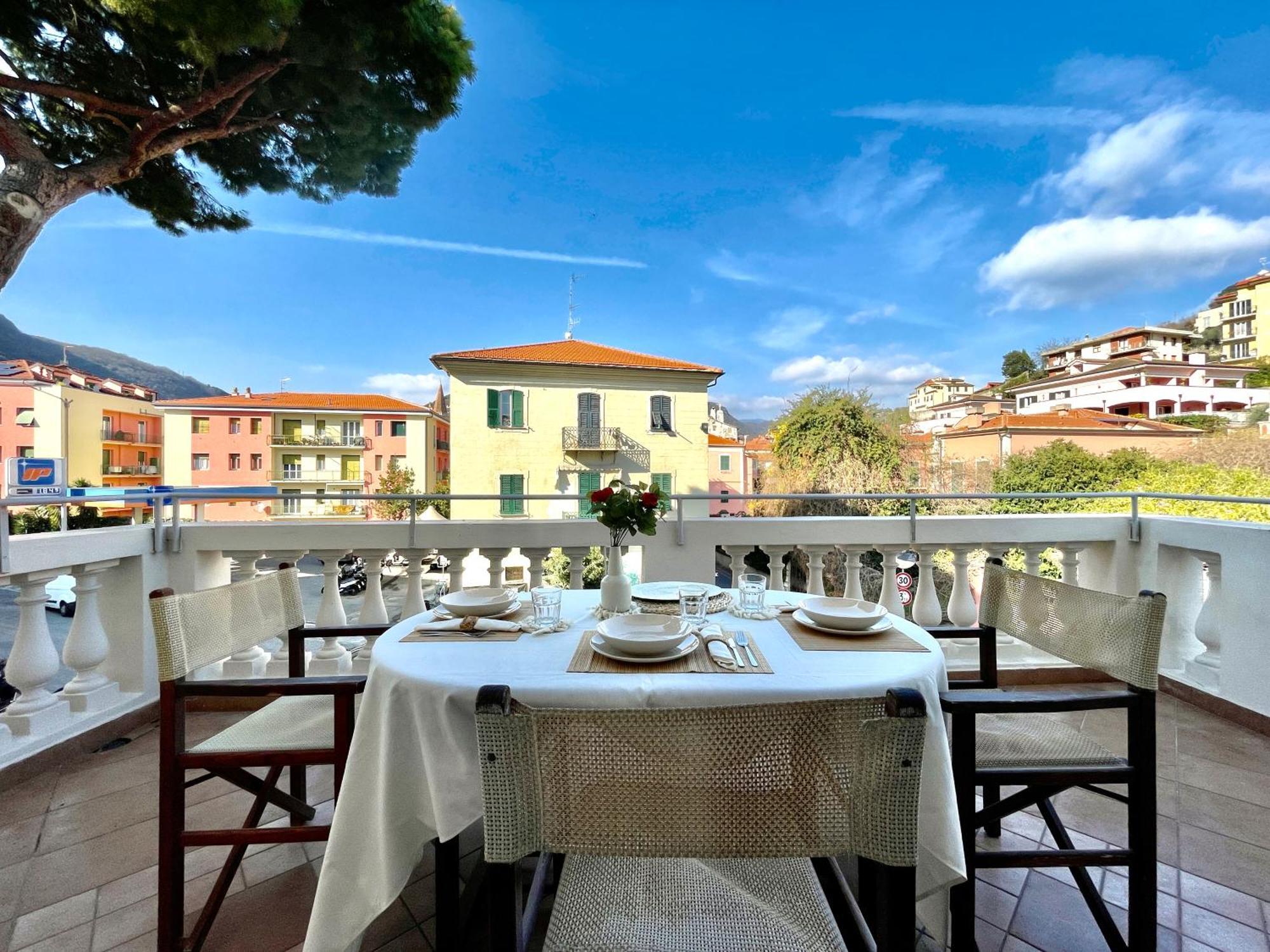 Villa Migliorini Lusso & Comfort In Finalborgo. フィナーレ・リーグレ エクステリア 写真